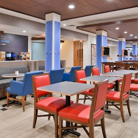 Holiday Inn Express - Early By Ihg Kültér fotó